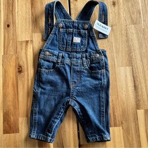 Old Navy Baby 0–3M Bodysuit & Denim Overalls Set Boys Girls Unisex